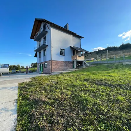 буков'ян アパート *